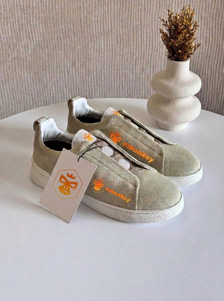 Olive Green Light White-Top Stitch™ SECONDSKIN Sneakers