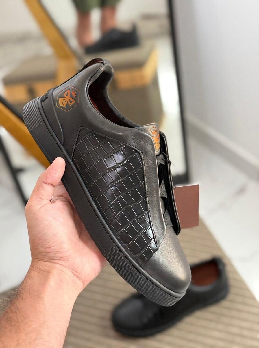 Black Crocodile skin Triple Stitch™ Sneakers